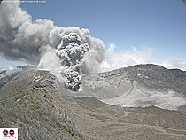 Erupción de Volcán Turrialba 5 de Abril de 2015 11:45:20 am. 