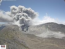 Erupción de Volcán Turrialba 5 de Abril de 2015 11:51:20 am. 